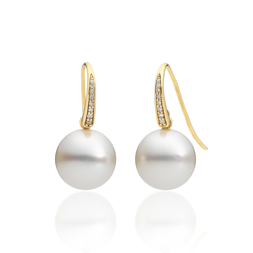 Diamond and Pearl – 18ct Yellow Gold 18ct Yellow Gold
