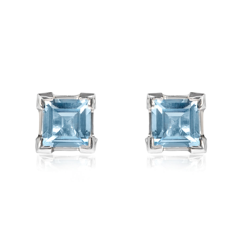 Aquamarine Stud Earrings – 18ct White Gold 18ct White Gold / 4.5mm